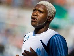 Although blonde hair is often associated with the surfer dude persona, the best haircuts for blonde guys really extend far beyond just this one domain. Black Men With Blonde Hair Themagazinemaker