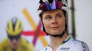 Fashion For Cycling Ladies Cup with Lotte Kopecky