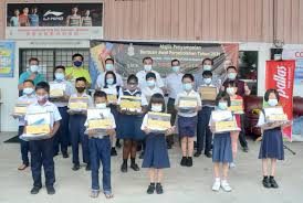 Sjk(c) kwang hwa (中文：光华国民型华文小学校 malay: Back To School Aid For Needy Students In Bagan Jermal Buletin Mutiara