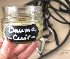 Selle D Equitation Le Baume Naturel Diy Soins Des Chevaux Couture Cheval Selle Equitation