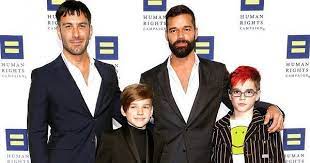 Ricky martin bekommt harsche kritik für fotos mit seinem ehemann. Ricky Martin Wird Zum Vierten Mal Papa Queer De