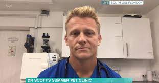 With talks and demonstrations, dr scott miller shared his professional advice on canine wellbeing. Dr Scott Miller Chokes Up On This Morning As He Reveals Beloved Dog Has Died Entertainment Daily