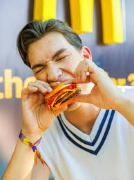 Festival vibes taste better with friends. @mcdonalds_ro