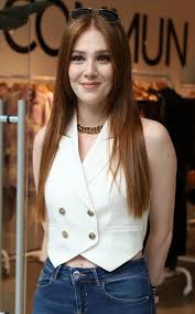 When defne's brother gets into debt and is held captive, defne is forced to accept an offer in exchange for the money. Best Of Elcin Sangu On Twitter