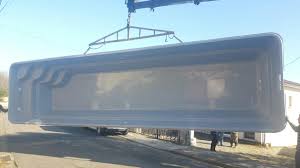 Kit Piscine Coque Polyester Couloir De Nage De France Piscines Composites 10 X 2 40 A Peypin Ferre Piscines