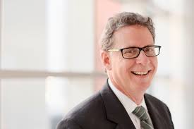 Six faculty members receive Excellence in Teaching Awards