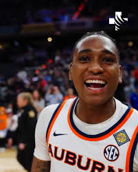 4⭐️ Caleb Williams has committed to Auburn 🟧🔵🐅 One of the most  underrated guards in the country — the 6'5 combo out of Summit Academy  (Tampa, FL) brings size, skill, and a