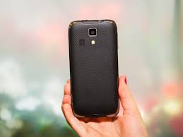 A closer look at the Kyocera Hydro Life ...