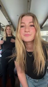 Stephanie Sparkman's Instagram, Twitter & Facebook