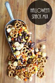 Halloween Snack Mix Quick And Easy Recipe Recipe Halloween Snack Mix Snack Mix Halloween Snacks