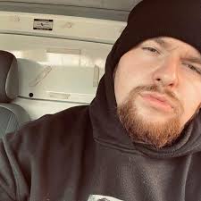 Breaking anyone neee anything 克 4OTO M つき 9