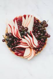 This Simple Fruit Tart Packs A Flavorful Punch Avec Images Recettes De Cuisine Tarte Aux Fruits Nourriture
