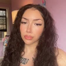 Savannah Lee Rowley (@savileeography)