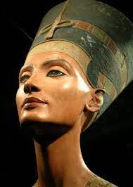 Earlier, before his religious change, nefertiti's husband was known as amenhotep iv. 23 Picture Of Nefertiti Egypt S Most Beautiful Queen Vintagetopia Egypt Art Ancient Egyptian Art Ancient Egypt