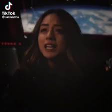 #FANFIC Daisy didn't know what to do when she realised that Lizzie was  sacrificing herself to safe the others. To save her. Her soulmate was going  to sacrifice herself to save the world and didn't ...