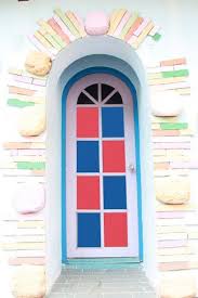 Looking to fill a large living room wall or empty hall space? 14 Cool Door Painting Design Ideas To Stand Out Lovetoknow