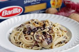 Pasta Radicchio E Gorgonzola E Speck