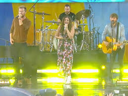 Steve goodman's 1971 song, covered by johnny cash, willie nelson, judy collins, chet atkins, john denver and others. Watch Lady Antebellum Perform You Look Good And Need You Now On Good Morning America The Country Daily