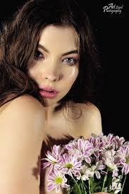 Lenora Moon's Instagram, Twitter & Facebook