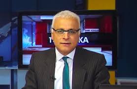 Ünlü haber spikeri hamit özsaraç, trt'de başlayıp, star ve trt binasını basan, kendilerine yurtta sulh konseyi diyen darbeci askerlerin, trt spikeri tijen karaş'a zorla trt'nin ilk yayını onun anonsuyla başladı. Merdan Yanardag Igdas Sponsorlugunu Hazmedemeyen Yandaslarin Yuzune Gercekleri Carpti Tele1