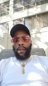 33 years young today I'm blessed to see another year🙏🏾 new money new  goals💯