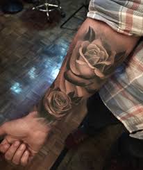 Bildergebnis Fur Tattoo Rose Arm