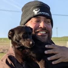 Looking to get your garden tidied for Easter weekend ??? Local gardener and  handy man 👍 No obligation quotes 🤝 One off and regular clients welcome 🙌  ✅️Hedge cutting ✅️Plantation ✅️Pressure washing