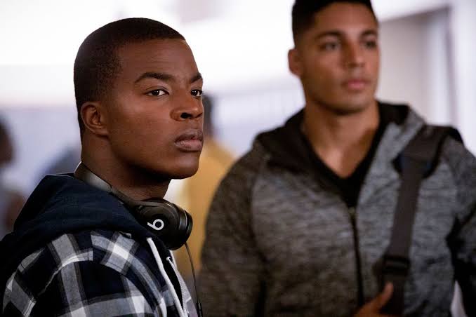 The CW's "All American" Brings Teenage Issues To Your Televisions | Teen  Vogue