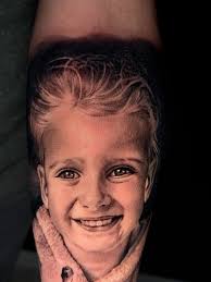 Ich liebe meine Job aber manchmal gibt es Schicksalsschläge die mir selbst  sehr nahe gehen. Einer kleinen Familie wurde ihre Tochter aus dem Leben  gerissen. Diese Sitzungen sind höchst emotional und ...