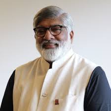 oneyearanniversary #team #milestone #oneyearstrong #toast #ninealps  #gratitude