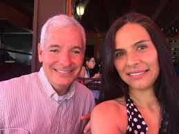 A Las Cinco Con Alberto Padilla