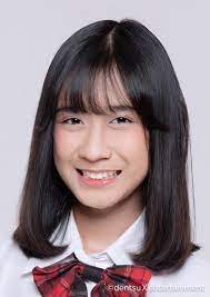 Live bisa di liat di app showroom, download di playstore/appstore ya, follow member buat dapetin notif live : Ara Jkt48 Photos Facebook