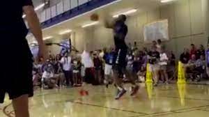 Nba player kevin durant attends the 2014 nickelodeon kids' choice. Kevin Durant Shows No Mercy Blocks Shots Of Small Children Sporting News