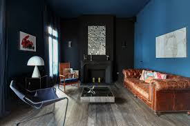 Sie trennen das wohnzimmer von der diele oder von anderen bereichen der wohnung. Shades Of Grey 9 Tipps Fur Dunkle Wande Im Wohnzimmer