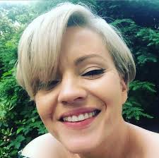 Dorota szelągowska pochwaliła się współpracą z pewną marką kosmetyczną. Dorota Szelagowska Zmienila Fryzure Wyglada Jak Grochola Obcas Pl