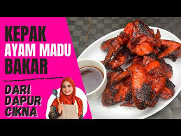 Ini lah rupanya ayam yang dah diperap. Ayam Bakar Madu Merah Ala Pasar Malam Negeri Kelantan Santai Litetube
