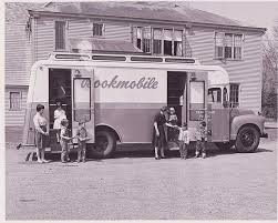 Bookmobile Framingham Ma One Of These Used To Visit Our School In Listowel Too Bookmobile Mobile Library Library