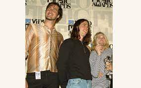 American rock group nirvana is being sued by the baby shown on their nevermind album cover. Kksnfvubjuxgnm