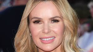 Amanda holden was born on february 16, 1971 in bishop's waltham, hampshire, england as amanda louise holden. Ausgeplaudert Trennungs Spekulationen Um Simon Cowell Promiflash De