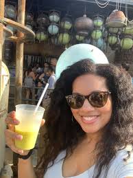 Finally got to see Batuu and try the green milk. 🥛 🛸Piloting the  Millenium Falcon was out of this 🌎 Love the holiday flair at all the  parks🎄