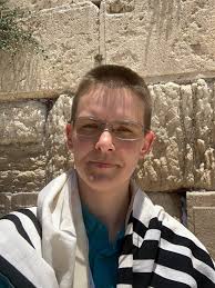 Makom Shelanu cofounder heads to rabbinical school