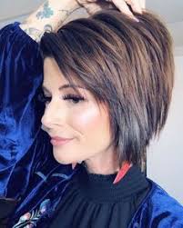 10 Short Layered Hairstyles in Fashion Right Now