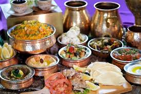Selain outdoor, mama juga bisa buka bersama di bagian dalam cafe dengan menikmati berbagai makanan indonesia. Daftar Promo Paket Buka Puasa Di Hotel Jakarta 2 Halaman All Kompas Com