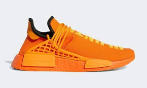 It replaces the boost cushioning for a more bulky, thick gel sole with traction teeth. Pharrell Williams X Adidas Nmd Hu Bright Orange Alle Release Infos Snkraddicted