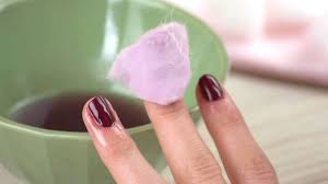 It takes about five to ten minutes to complete which is great if you don't have that much time to remove your previous nail color and apply a fresh, new one. How To Remove Shellac Nail Polish With Pictures Wikihow