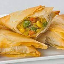 Easy Baked Vegetable Samosas Using Fillo Pastry And A Mildly Spiced Potato And Green Peas Filling Great As An Afternoon Recipes Healthy Afternoon Snacks Food