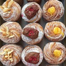 Lune Croissanterie On Instagram Lune Cruffins L R Kaya Choc Bomber Lemon Curd Lunecroissant Lune Gateaux Et Desserts Patisserie Recette Facile
