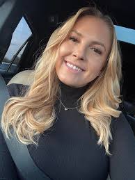 Looking for a roommate in Chicago neighborhoods?