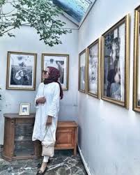 Goruntunun Olasi Icerigi Bir Veya Daha Fazla Kisi Ve Ic Mekan Instagram Posts Instagram Gallery Wall