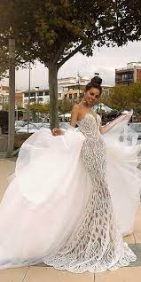 Since A Long Time Ago Finished With Too Meager Botanical Trim This Mermaid Bohemian White Dress Gives A Tho Ball Gowns Wedding Wedding Dresses Bridal Dresses